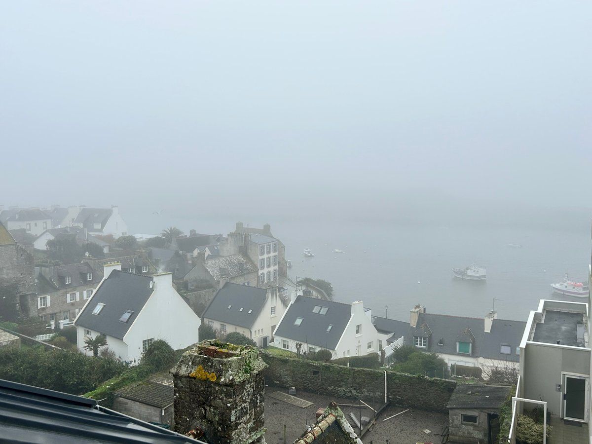 Jour de pluie au Conquet ☂️ 